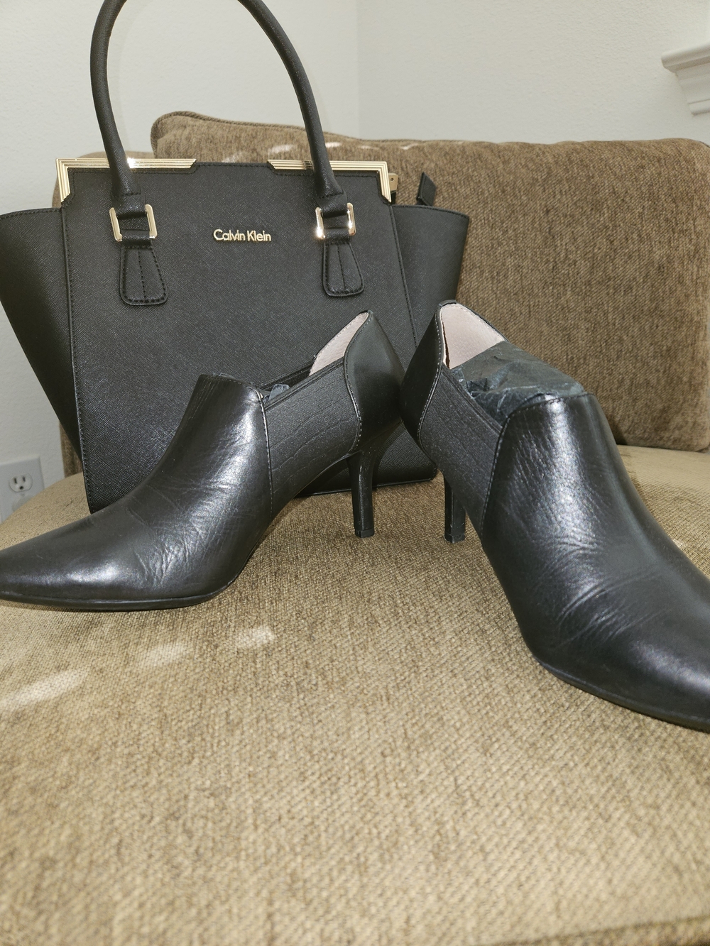 Calvin Klein Black Leather Saffiano Top Handle Bag & CK Black Janel Shooties 7